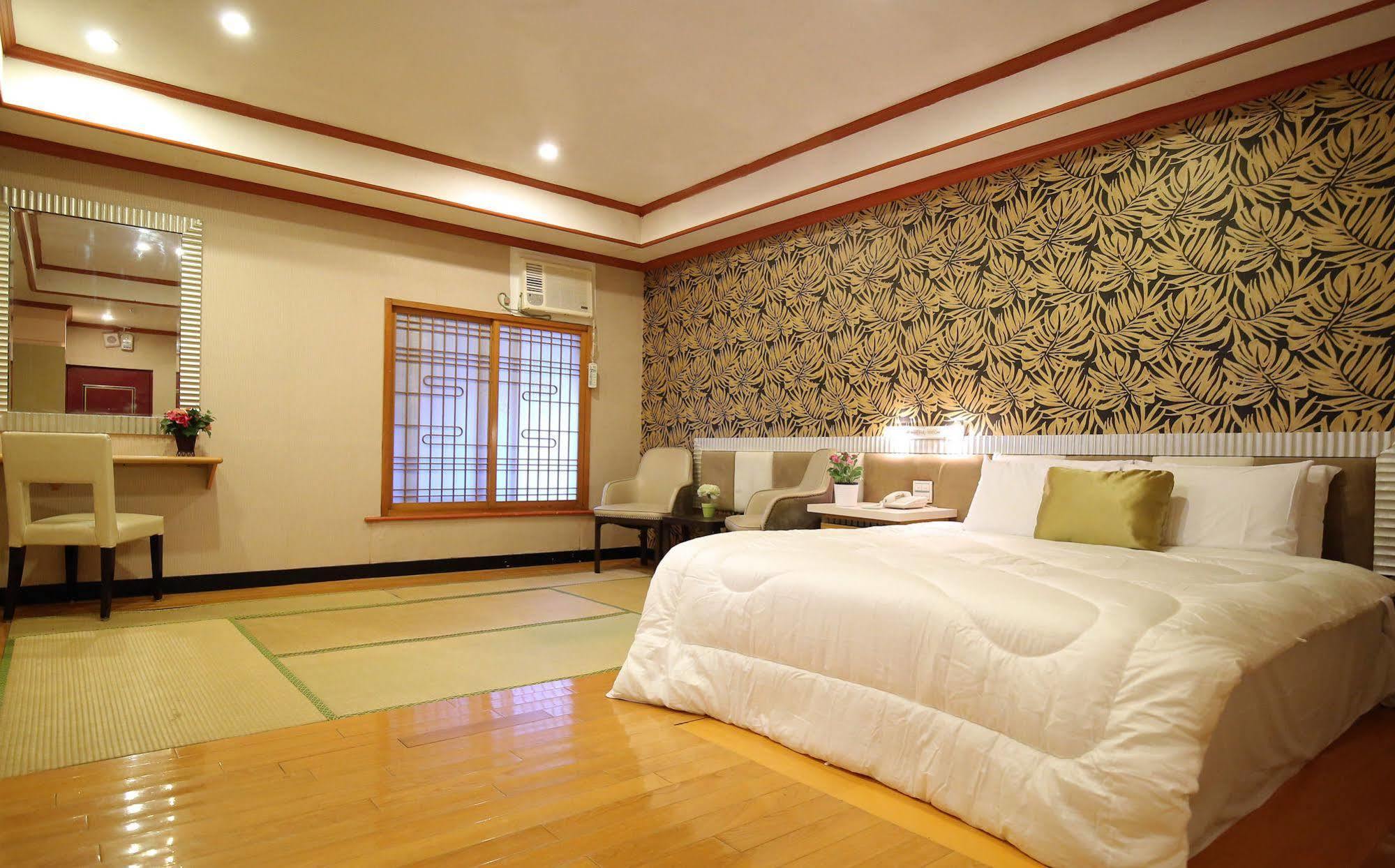 Gorgeous Hot Spring Resort Taipeh Exterior foto